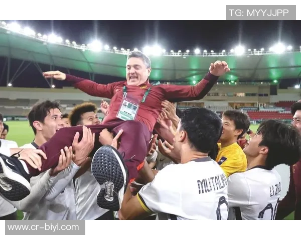 国足主帅候选人面试已进行三天结果将在本月内揭晓并计划重组