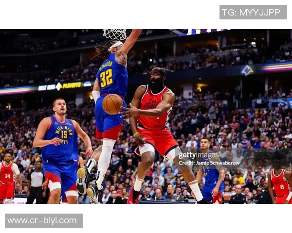 快船队飞往多伦多遭遇航班延误近十小时球员心情受影响