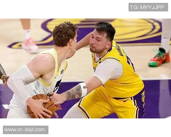 湖人官推比赛期间沉默不语引发球迷热议与吐槽 湖人官推比赛期间沉默不语引发球迷热议与吐槽